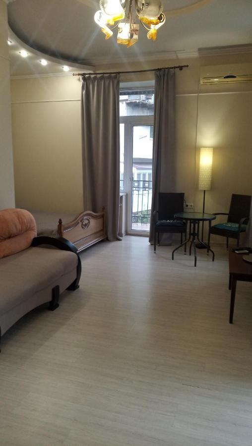 Центр Торговая 6 Apartman Odessza Kültér fotó